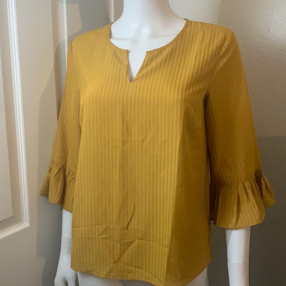 Ann Taylor Ruffle Sleeve Top Size XS NWT